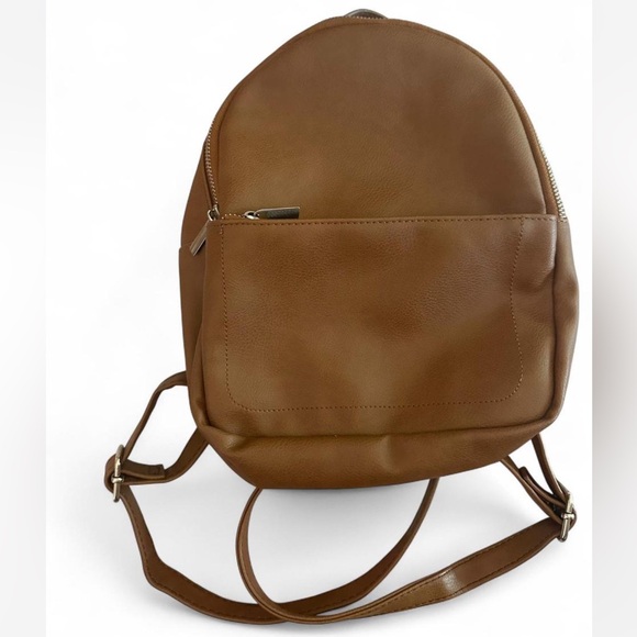 Backpack - Picture 2 of 3